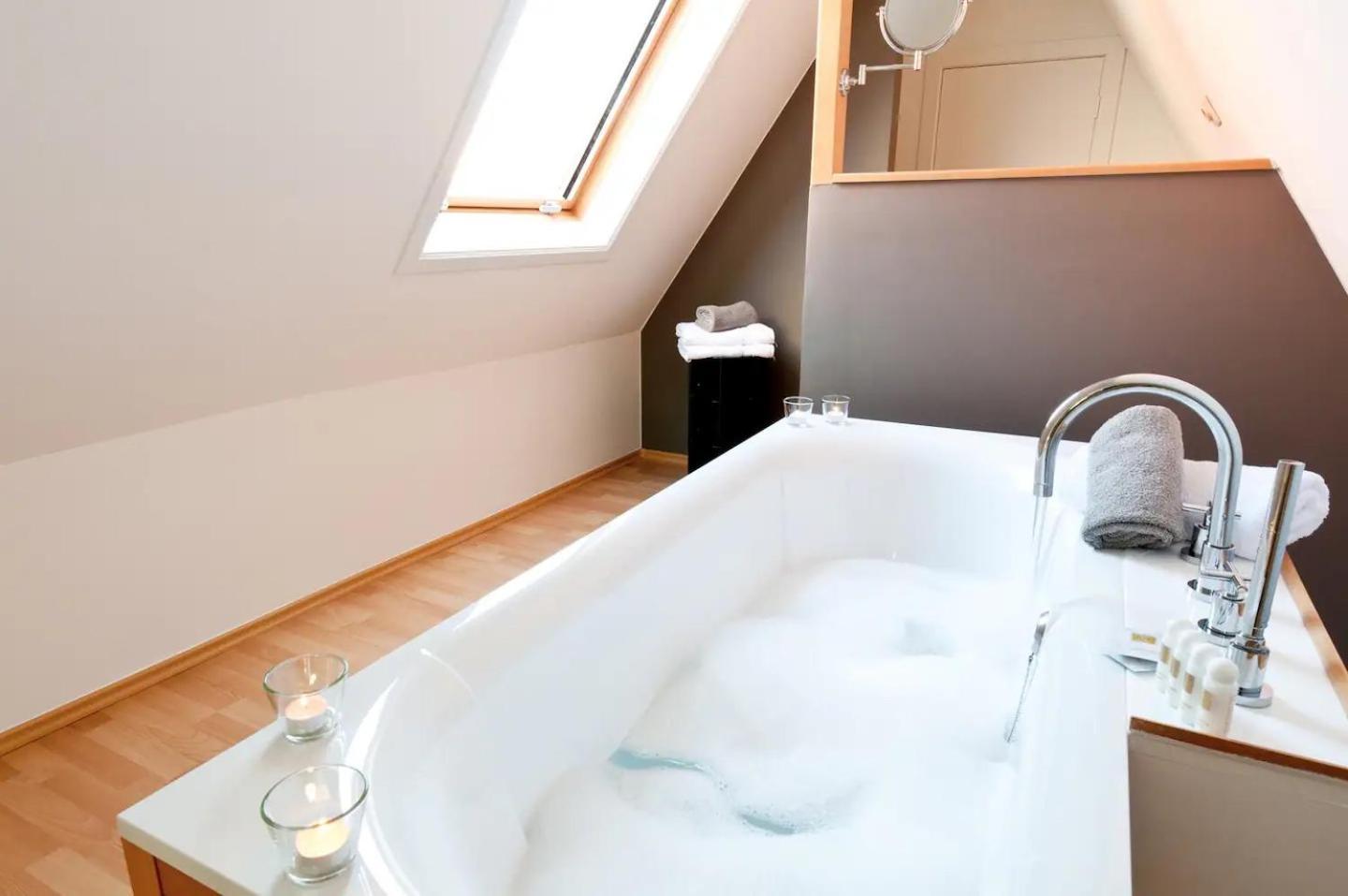 Brugse Charme Huis Met Tuin Aan Het Water 8P Брюж Екстериор снимка